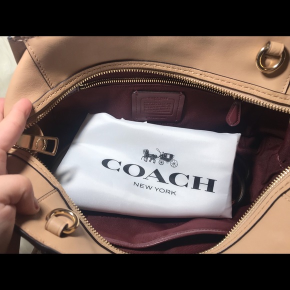 Coach Dreamer 36 - Picture 2 of 5